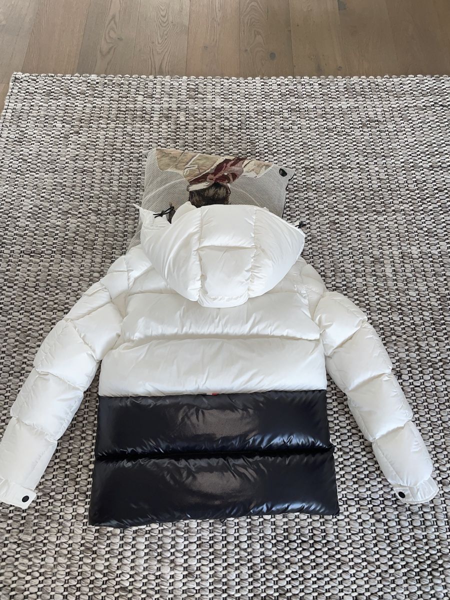 Moncler Jacken: Moncler Maures Weiss – Gebraucht aus Bottighofen von c.8280 3
