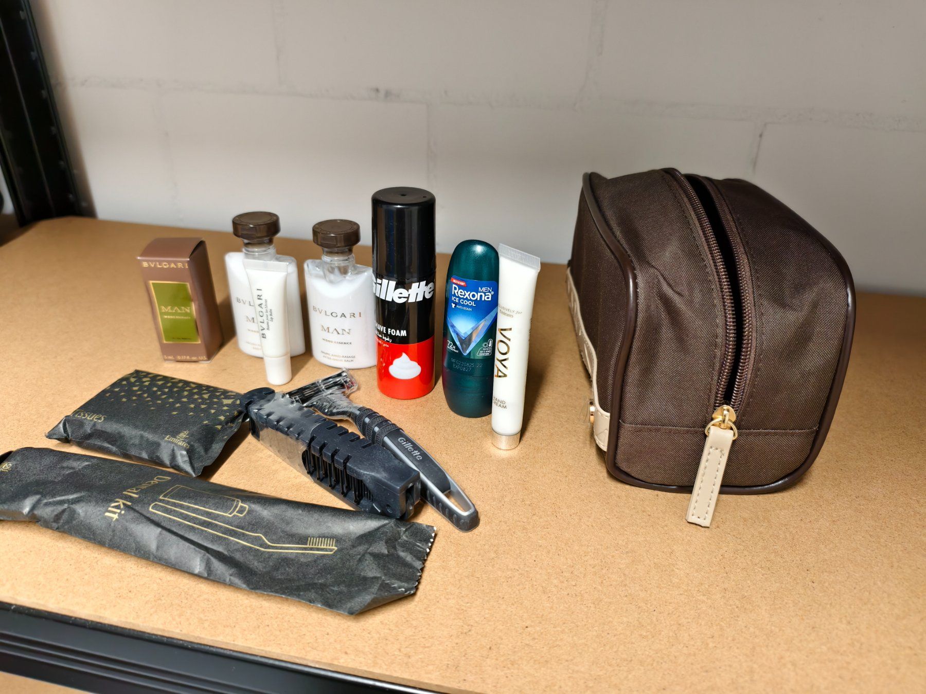 Custodie per cosmetici: Emirates amenity breite Version – Usato da Horgen venduto da mar_tdt5