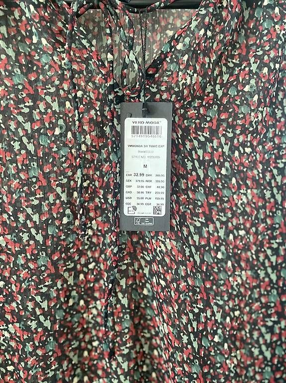 Vero Moda Vestiti: Neues Kleid Vero Moda Grösse M – Usato da Olten venduto da jen_5nsj 1