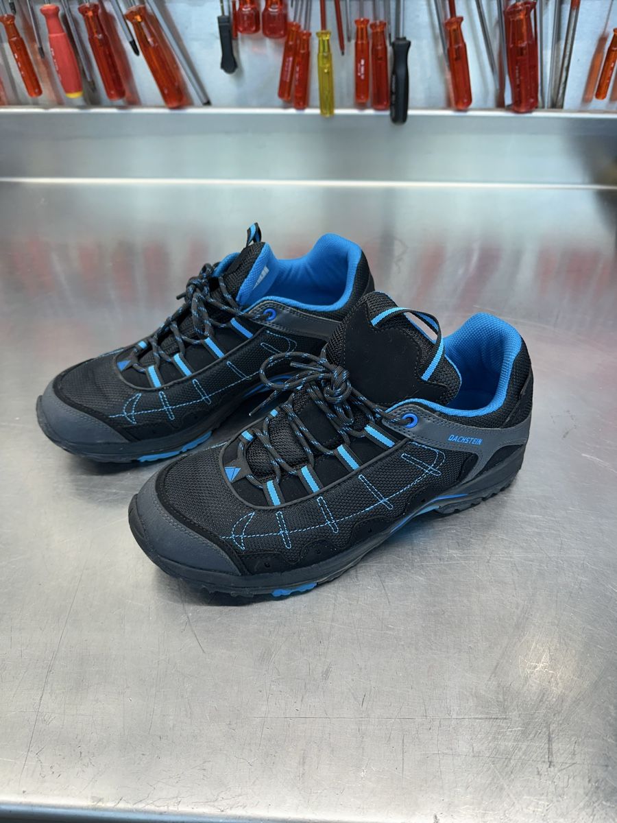 Scarpe da uomo: Dachstein Wanderschuhe schwarz blau – Usato da Schwende venduto da weesli 1