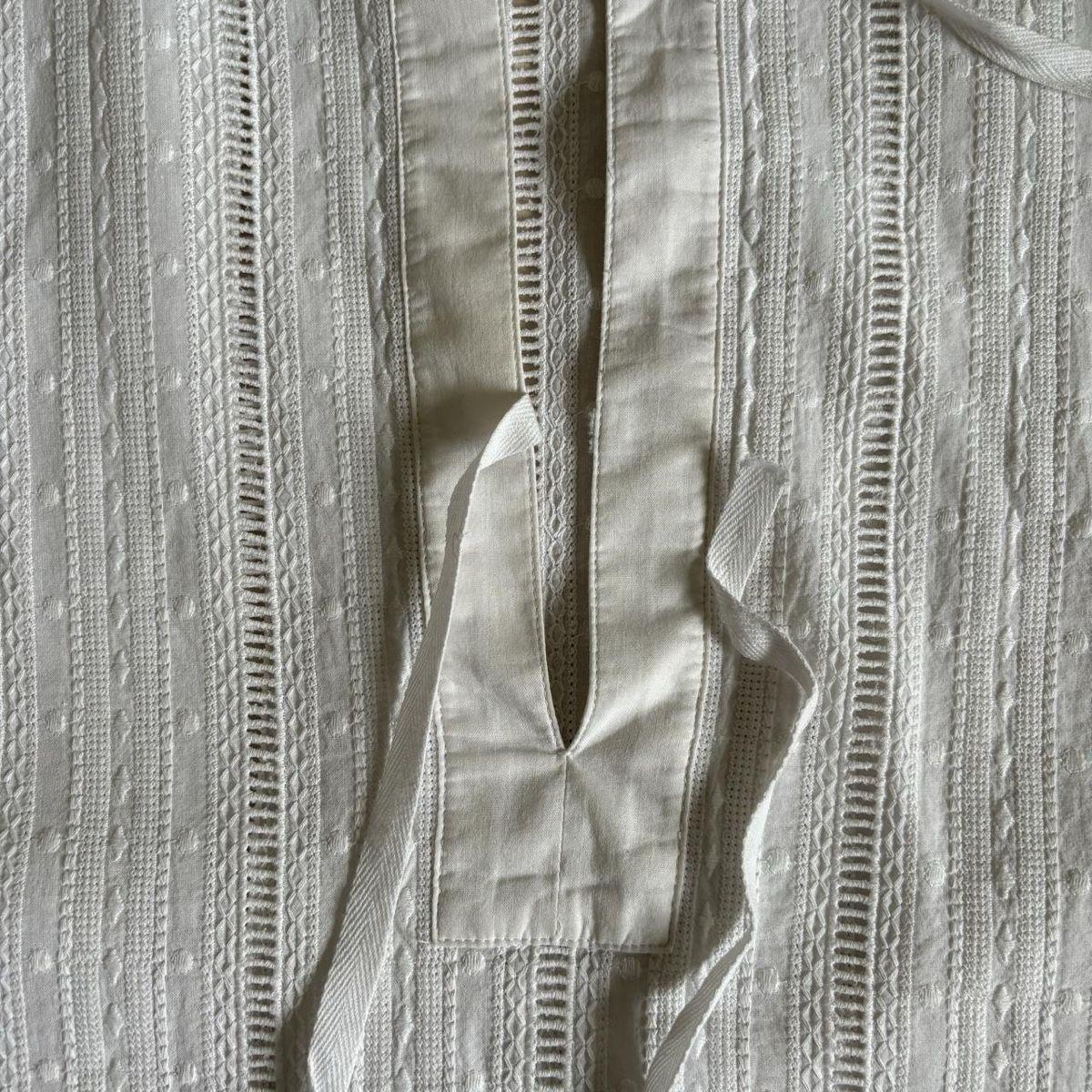 Tuniche: Arket White Embroidered Tunic – Usato da Zürich venduto da aam_w8ny 2
