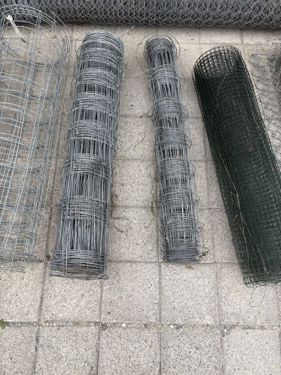 Griglie e Inferriate: Diverse Rollen Drahtgitter gebraucht – Usato da Schwerzenbach venduto da HerrMinze 2