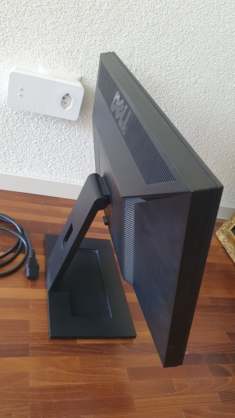 Dell Monitore: PC-Bildschirm, Computer Bildschirm Dell – Gebraucht aus Wallisellen von Sica1000 1