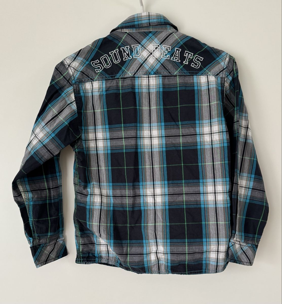Camicie, T-shirt & Polo: Cooles Hemd kariert Gr. 134/140 – Usato da Flumenthal venduto da Krajan 1
