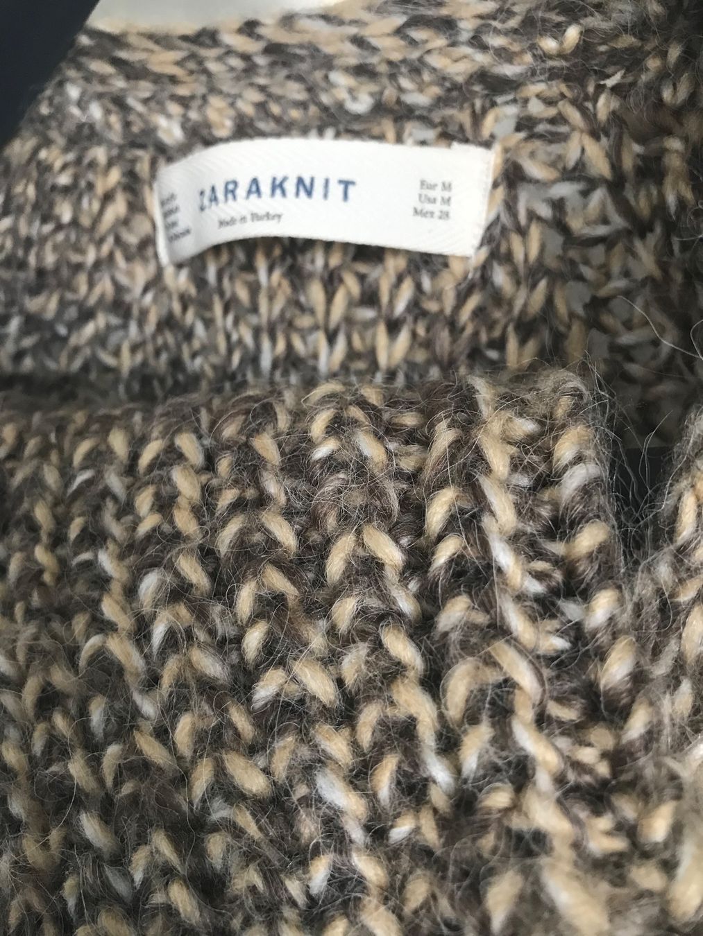 Zara Giacche: Warme Strickjacke ZARA - braun Länge 80cm – Usato da Niederteufen venduto da mix18 3
