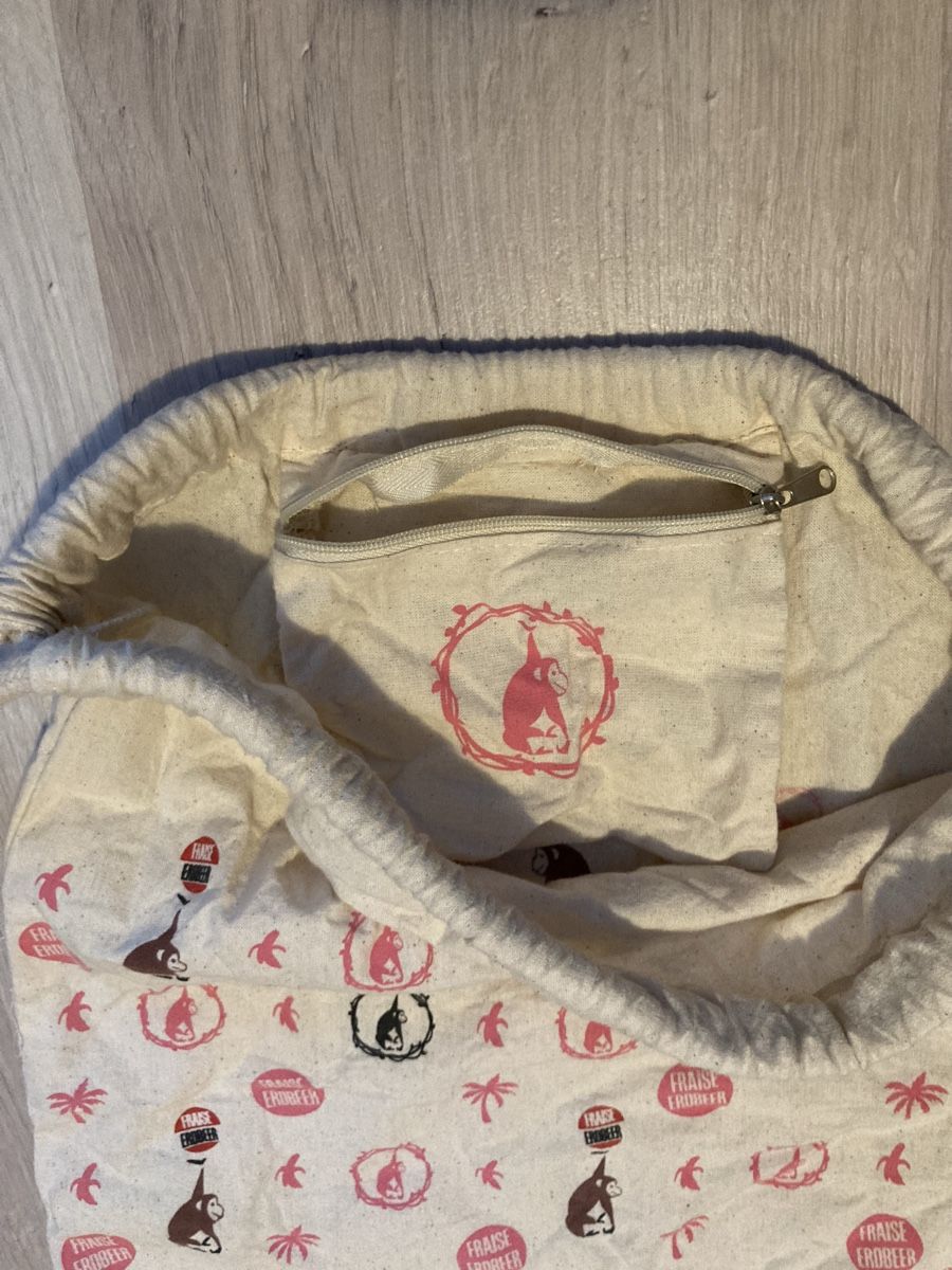Taschen: Gymbag/Turntasche Erdbeerglace Migros – Neu (gemäss Beschreibung) aus Rothenthurm von jeisi99 1