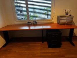 Bürotisch mit Rollcontainer schwarz gebraucht