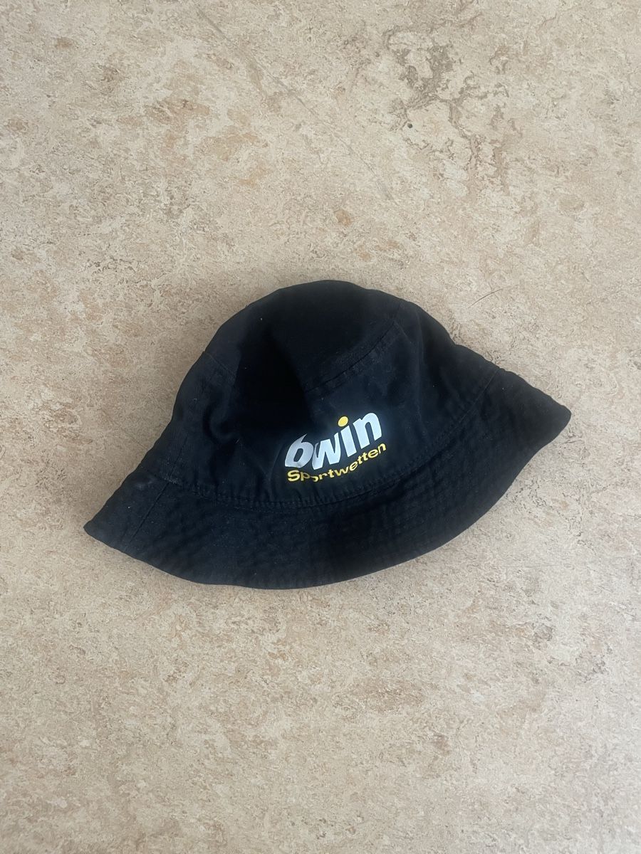 Chapeaux, bonnets & casquettes: bwin Fischerhut – D'occasion à Wettingen par Sloettler