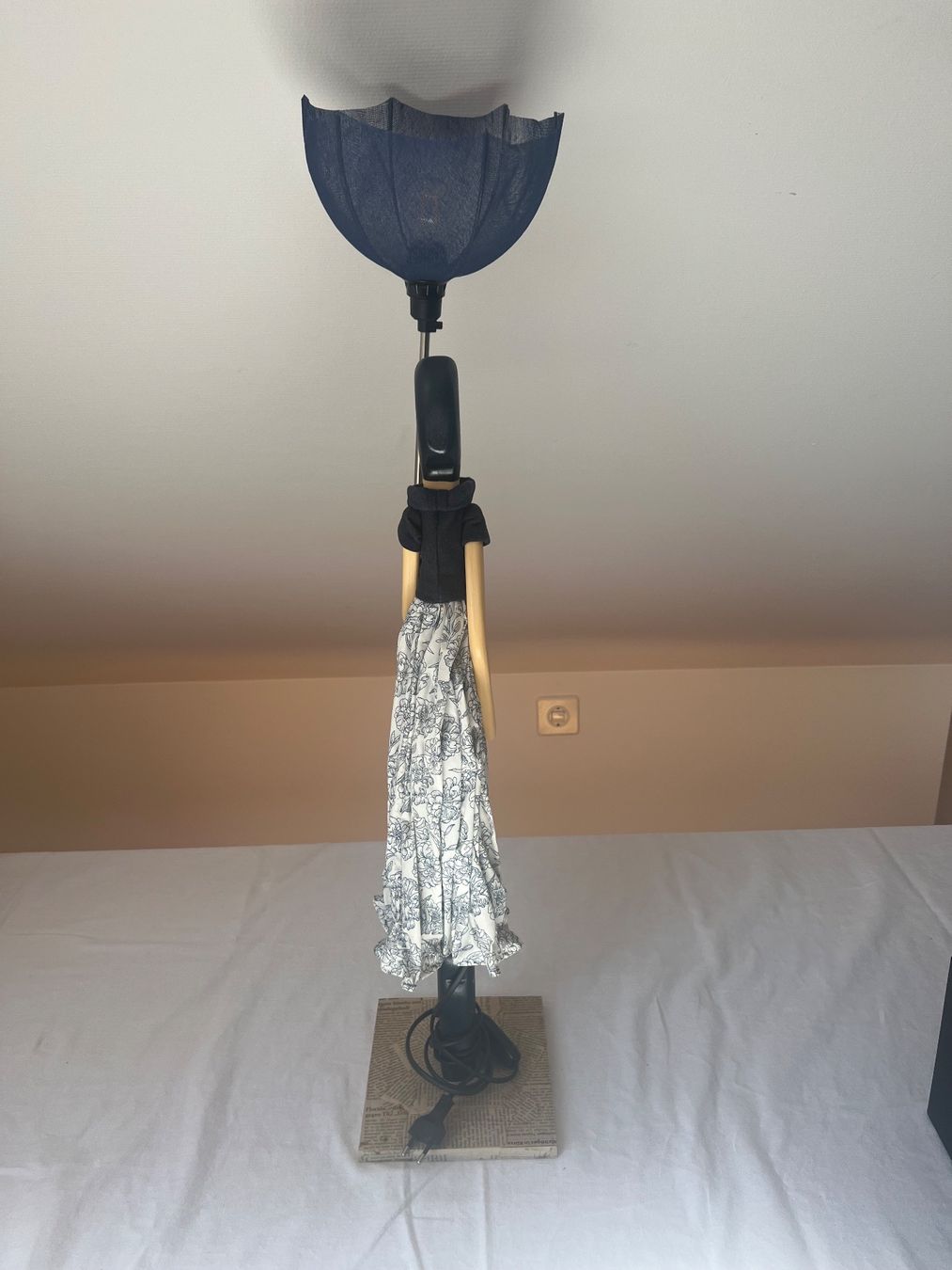 Lampade: Handgefertigte Skitso Designlampen – Usato da Neukirch / Egnach venduto da Taucher68 3