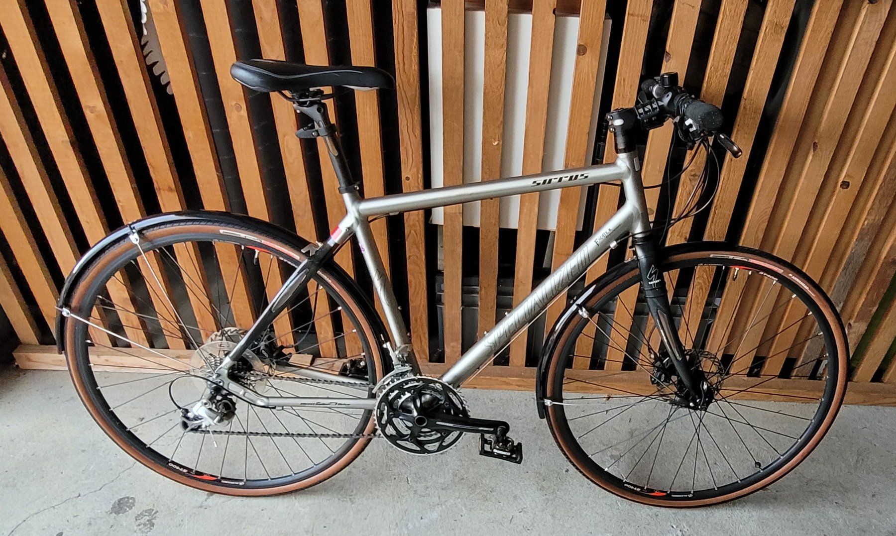 Specialized Velos: Specialized Sirrus – Gebraucht aus Ettingen von bellin64