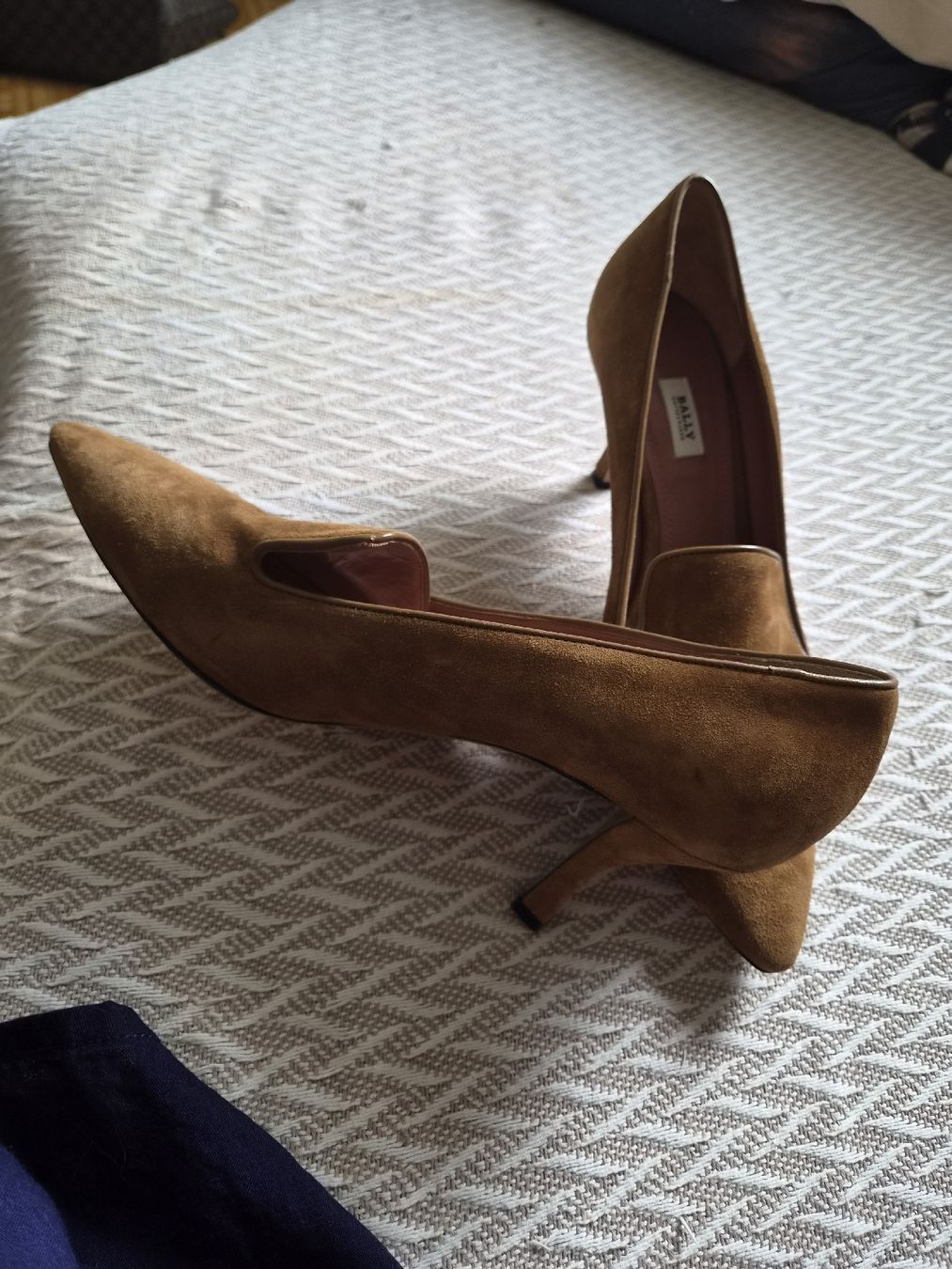 Bally Chaussures femmes: BALLY schöner Wildlederpumps Gr.41 – Neuf (Voir description) à Frenkendorf par Moon111 7