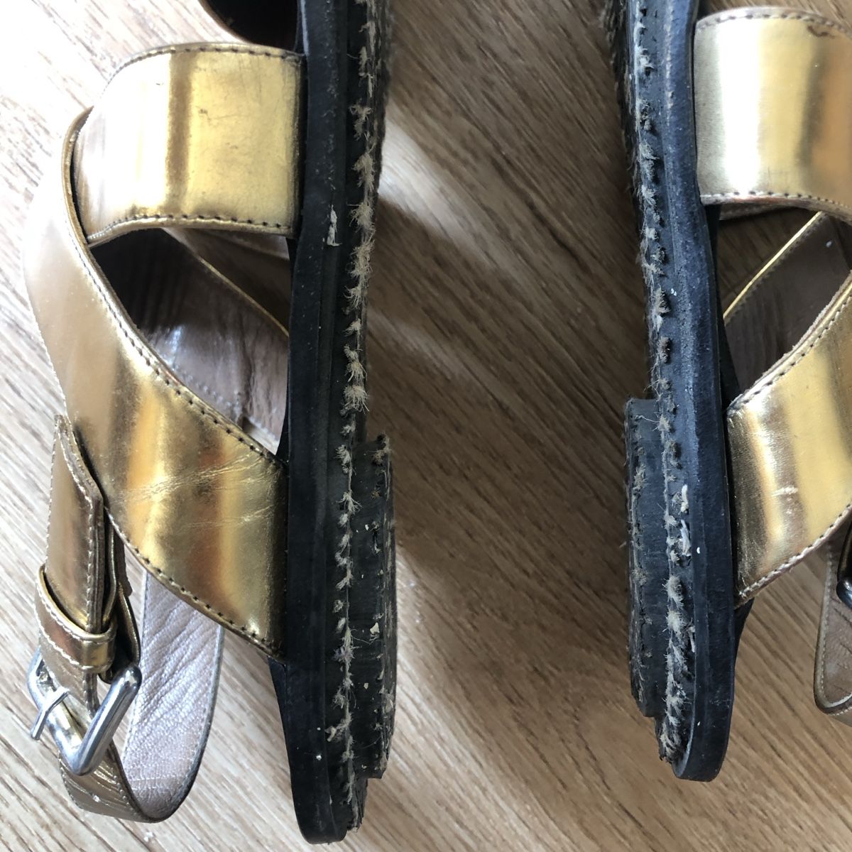 Marni Scarpe da donna: Sandales Marni en cuir doré – Usato da Genève venduto da vic_s9c5 5
