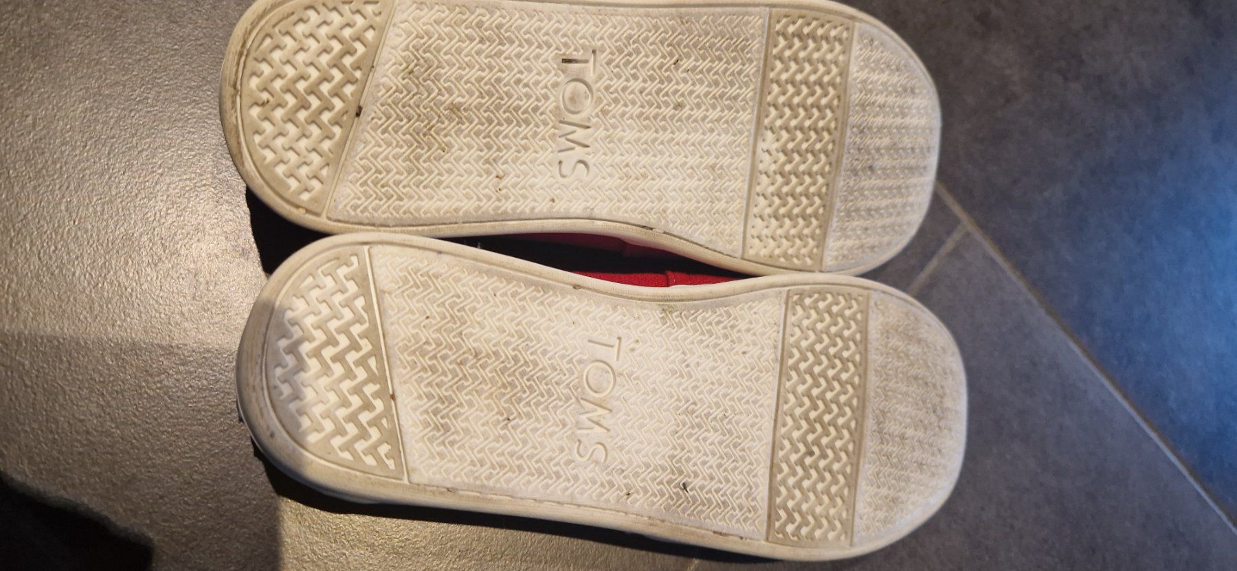 Toms Scarpe da uomo: Toms Schuhe Gr.Y 3.5 oder Gr.36 – Nuovo (secondo la descrizione) da Winterthur venduto da Tulipane 2
