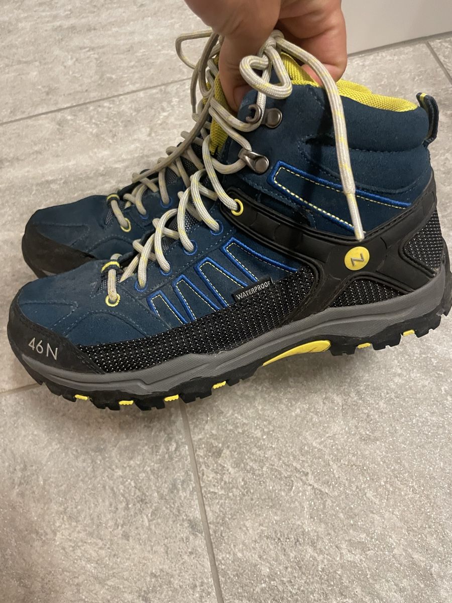 46 Nord Scarpe da uomo: Wanderschuhe 46 Nord gr. 40 – Usato da Recherswil venduto da grafics 3