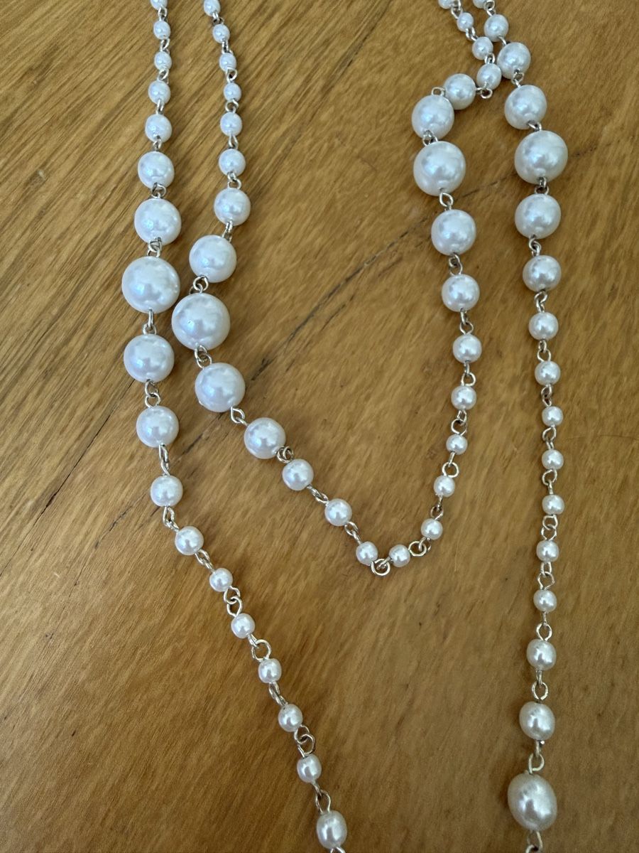Catenine: Perlenkette lang silberfarben modeschmuck guter Zustand – Nuovo (secondo la descrizione) da Richterswil venduto da cobruetsch 2