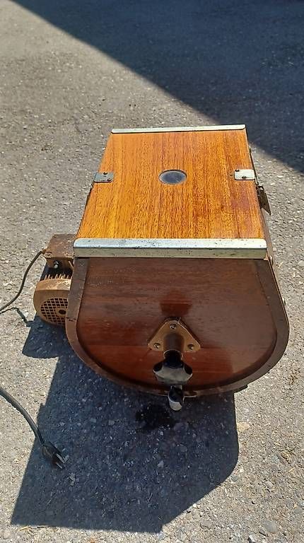Autres appareils anciens: Butterfass holz  – D'occasion à Pohlern par fri_7fby
