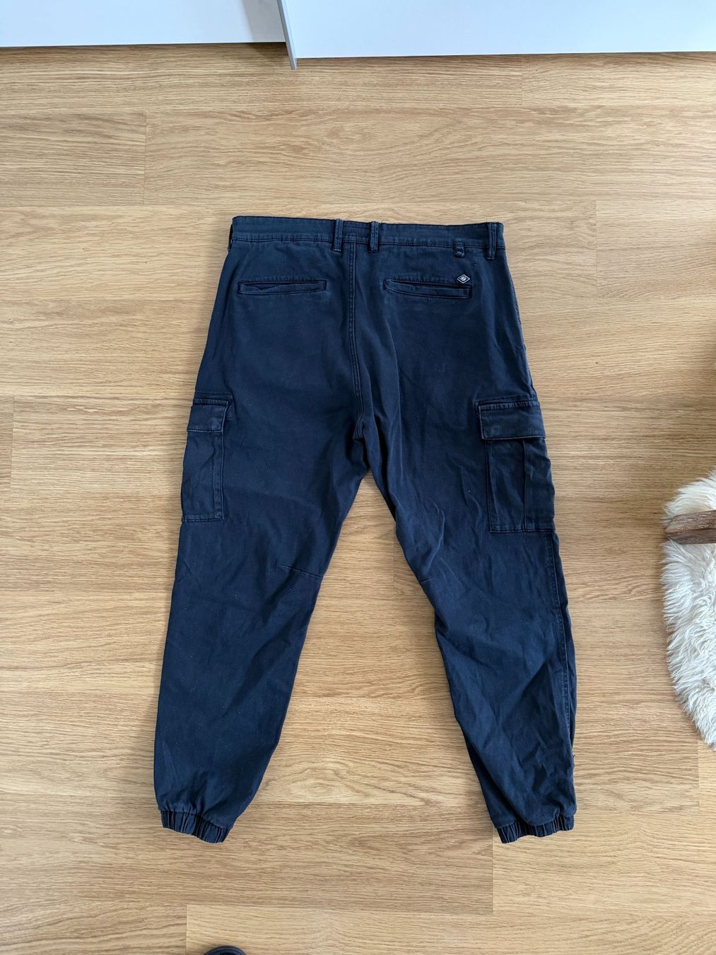 Pull&Bear Pantaloni: Pull&Bear Cargo Hose, Dunkelblau, Grösse 42 – Usato da Emmenbrücke venduto da Florentina27 2