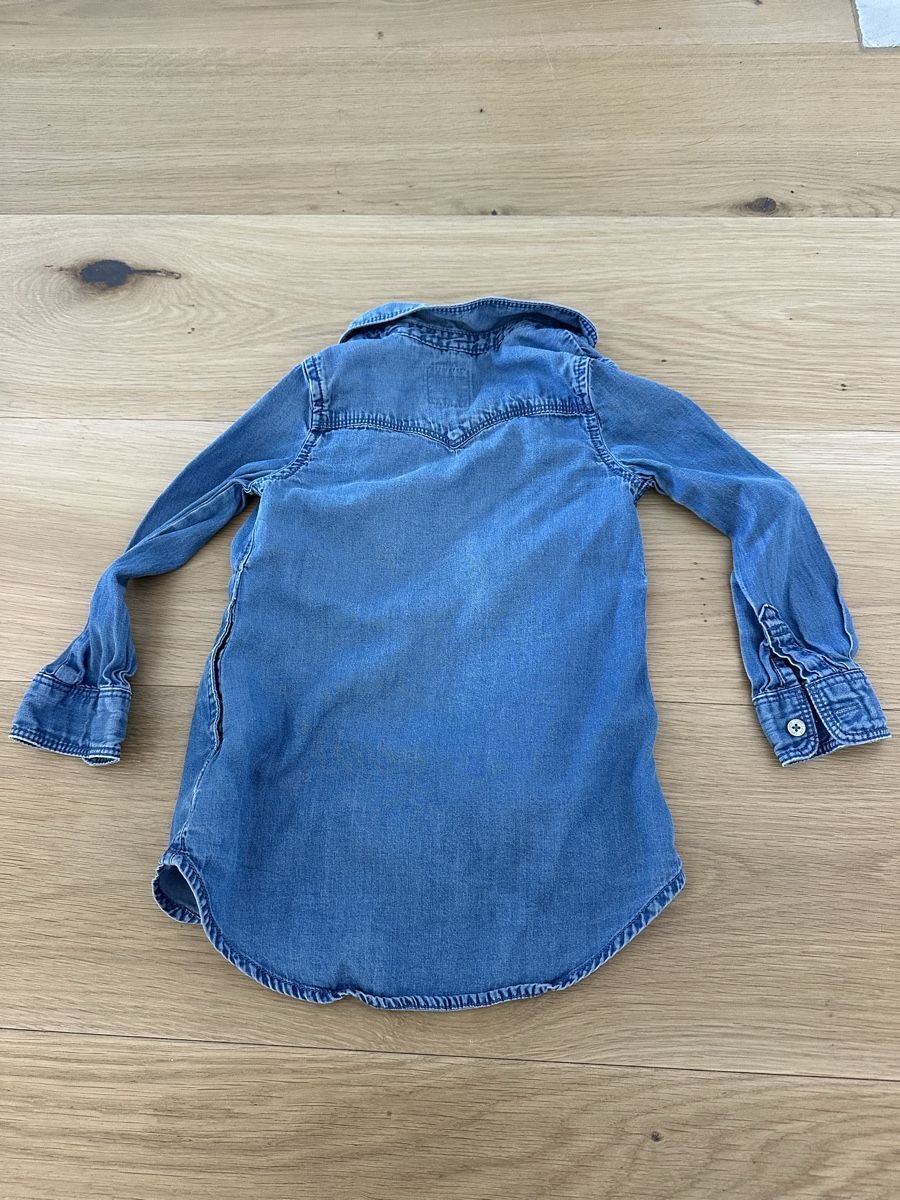 Levi's Camicette, T-shirt & Top: Levi's Jeansbluse blau – Usato da Bever venduto da Elischen21 1