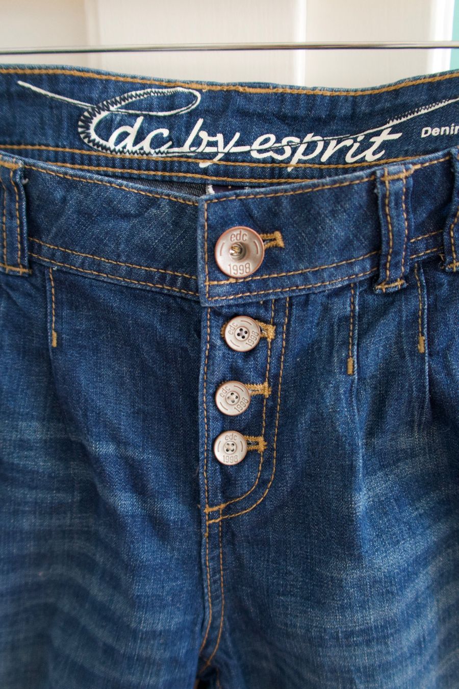 Esprit Jeans: Jeans edc Esprit - Pantacourt - W30 - NEUF – Nuovo (secondo la descrizione) da Lausanne venduto da Etoile96 4