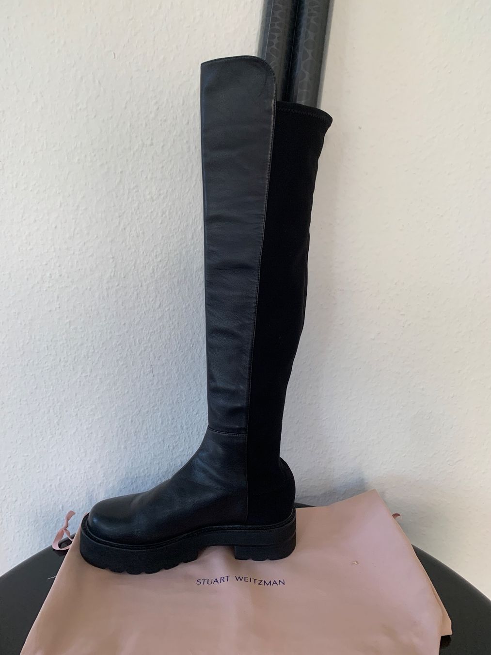 Stuart Weitzman Chaussures femmes: Stuart Weitzman: Edle schwarze Overknee Lederstiefel, 37 – D'occasion à Luzern par designluzern 2