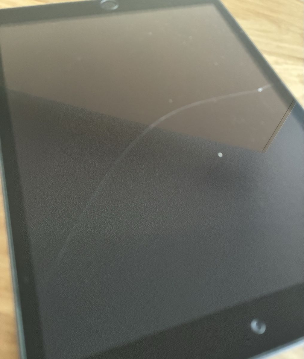 Apple Tablettes PC: iPad 7 – D'occasion à Küttigen par Gabrielle1607 2