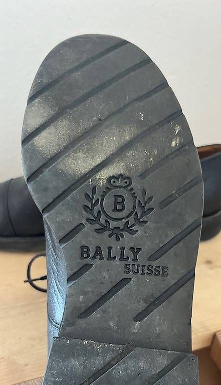 Bally Scarpe da uomo: Halbschuhe Schwarz von BALLY Gr. 41 – Usato da Urdorf venduto da Resumasa 2