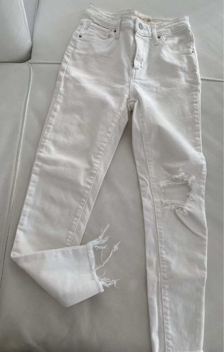 Levi's Pantaloni: Levis Hose 🌸 – Usato da Opfikon venduto da Luis144