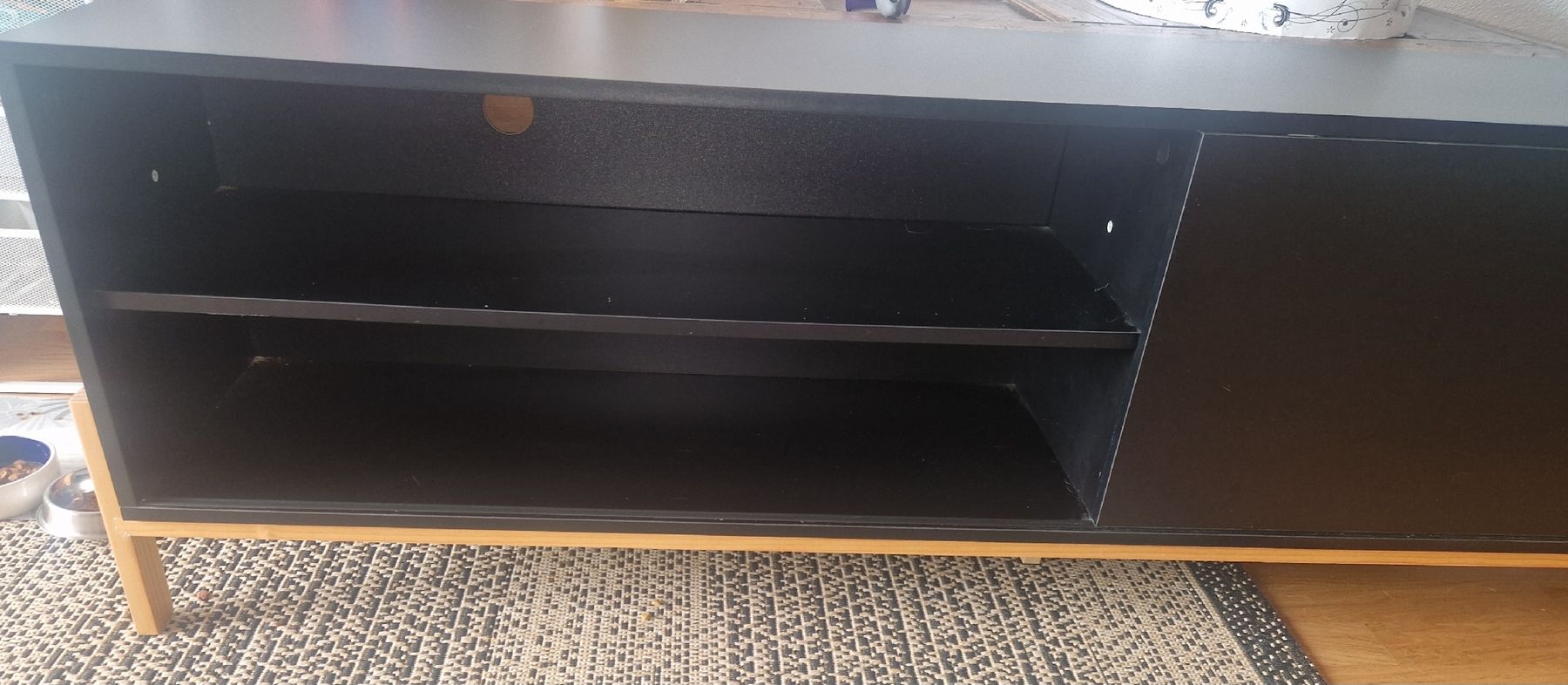 Livique TV Möbel: TV Möbel / Lowboard von Livique – Gebraucht aus Reinach BL von Dschinni80 4