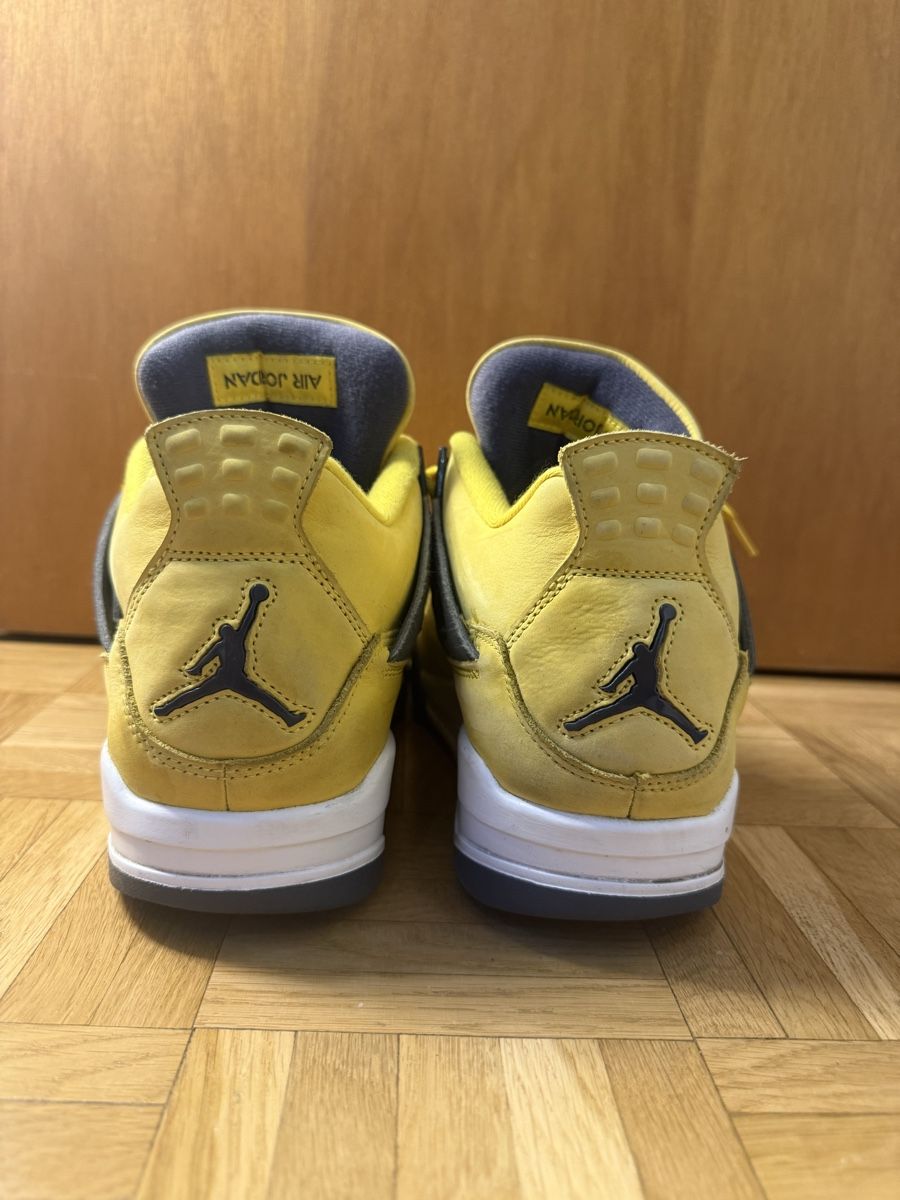 Jordan Scarpe da uomo: Jordan 4 – Nuovo (secondo la descrizione) da Le Lignon venduto da teo_zb9h 5