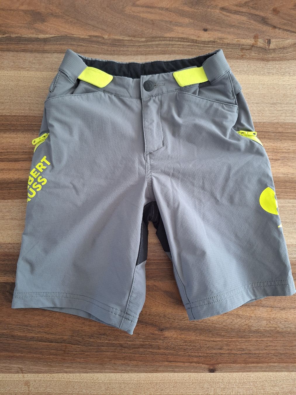 Engelbert Strauss Hosen: Kurze Hosen 134/140 Engbert Srauss – Gebraucht aus Affeltrangen von Salz-Pfeffer