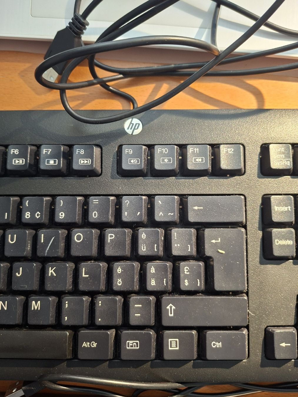 Hewlett Packard Tastiere: 2x HP Tastaturen CH Layout, gebraucht,  – Usato da Uster venduto da mak_mw2n 1