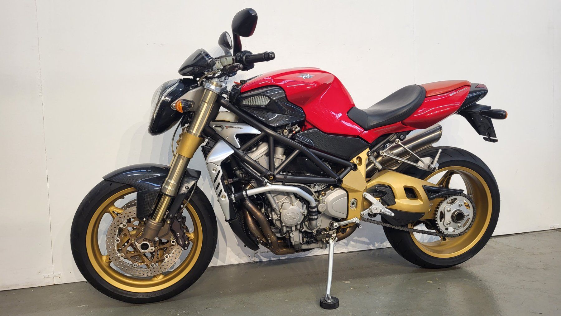 MV Agusta Strada: MV Agusta Brutale 750 Serie Oro – Usato da Tägerschen venduto da Moto-Welt 3