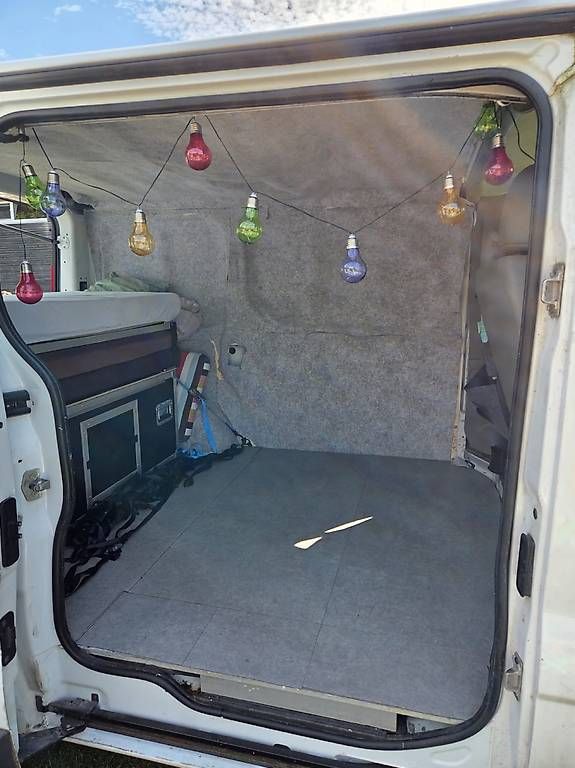 Veicoli da campeggio: Renault Campervan  – Usato da Winterthur venduto da werdelua 1