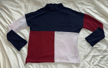 Farbenfroher Rollkragenpullover, Herbst-Look, Grösse M