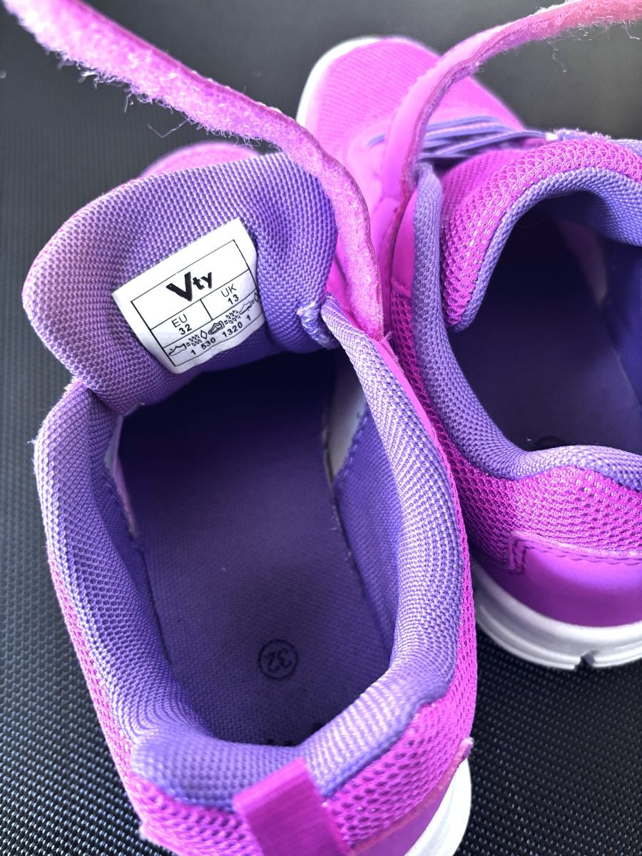 Victory Scarpe per ragazze: Turnschuhe Victory 32 – Usato da Herzogenbuchsee venduto da MoLa85 1