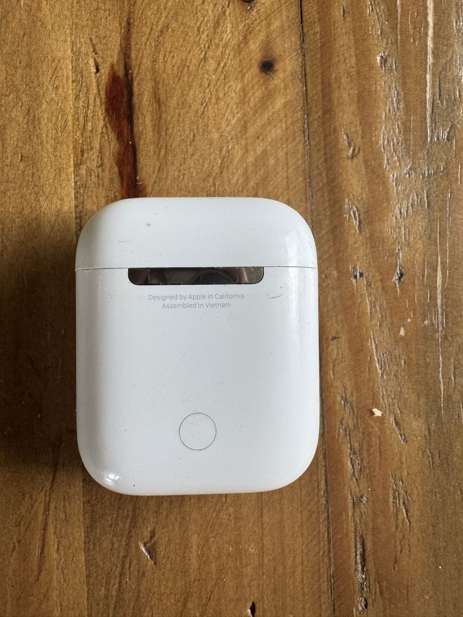 Apple Cuffie: Apple Airpods 1 – Usato da Männedorf venduto da mariadelrocioeberle 3