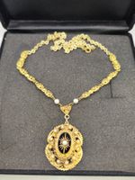 Vintage Sphinx Design vergoldete Collier  Kunst Perle Top