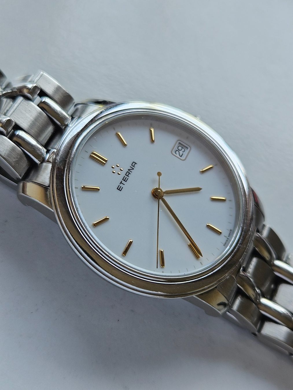 Eterna Orologi: 401 Eterna Quartz Date – Usato da Berikon venduto da mmm21 1