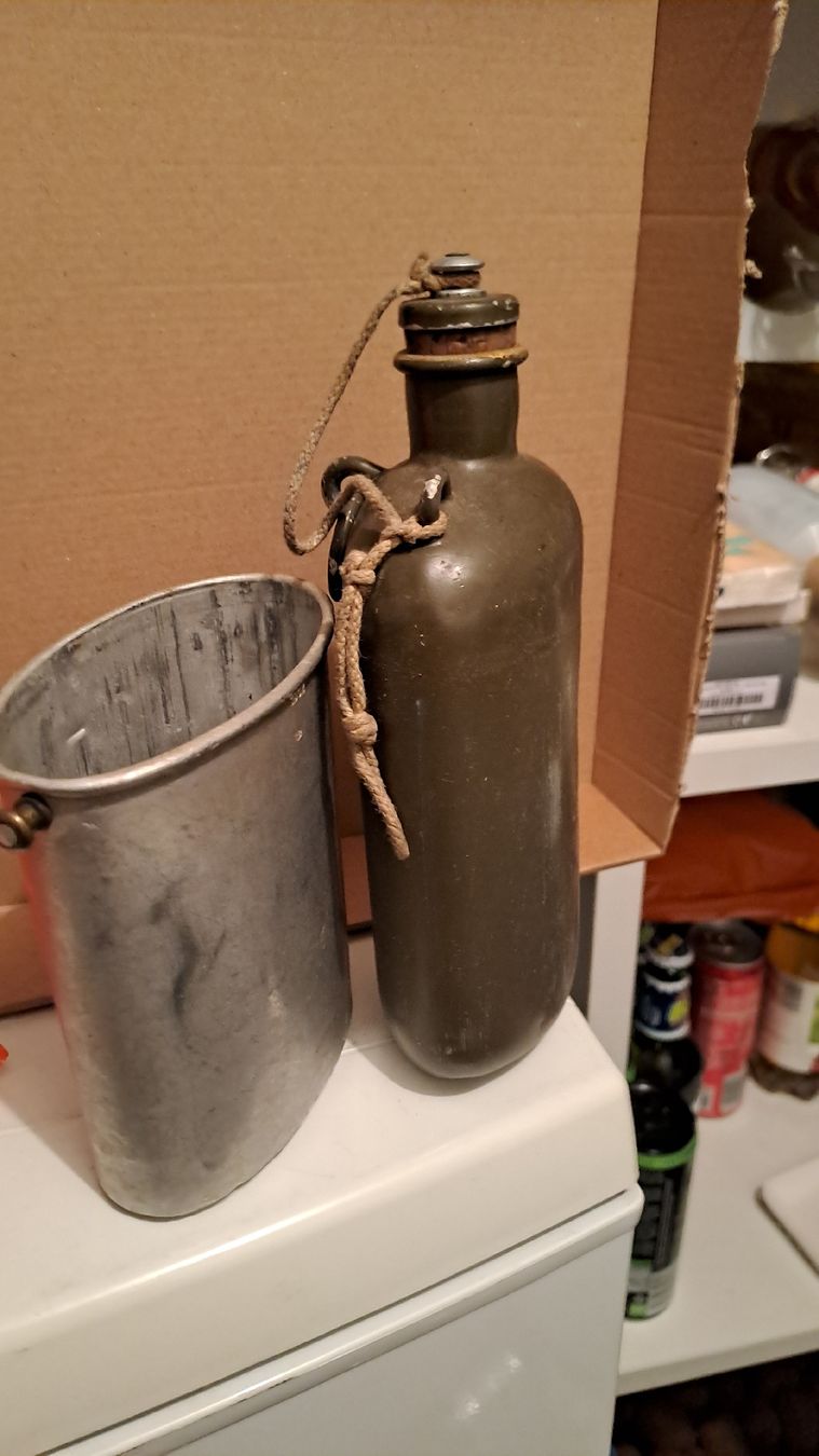 Schweizer Armee Ausrüstung & Ersatzteile: Original Schweizer Armeefeldflasche mit Gamelle – Gebraucht aus Schattdorf von quota1000 3