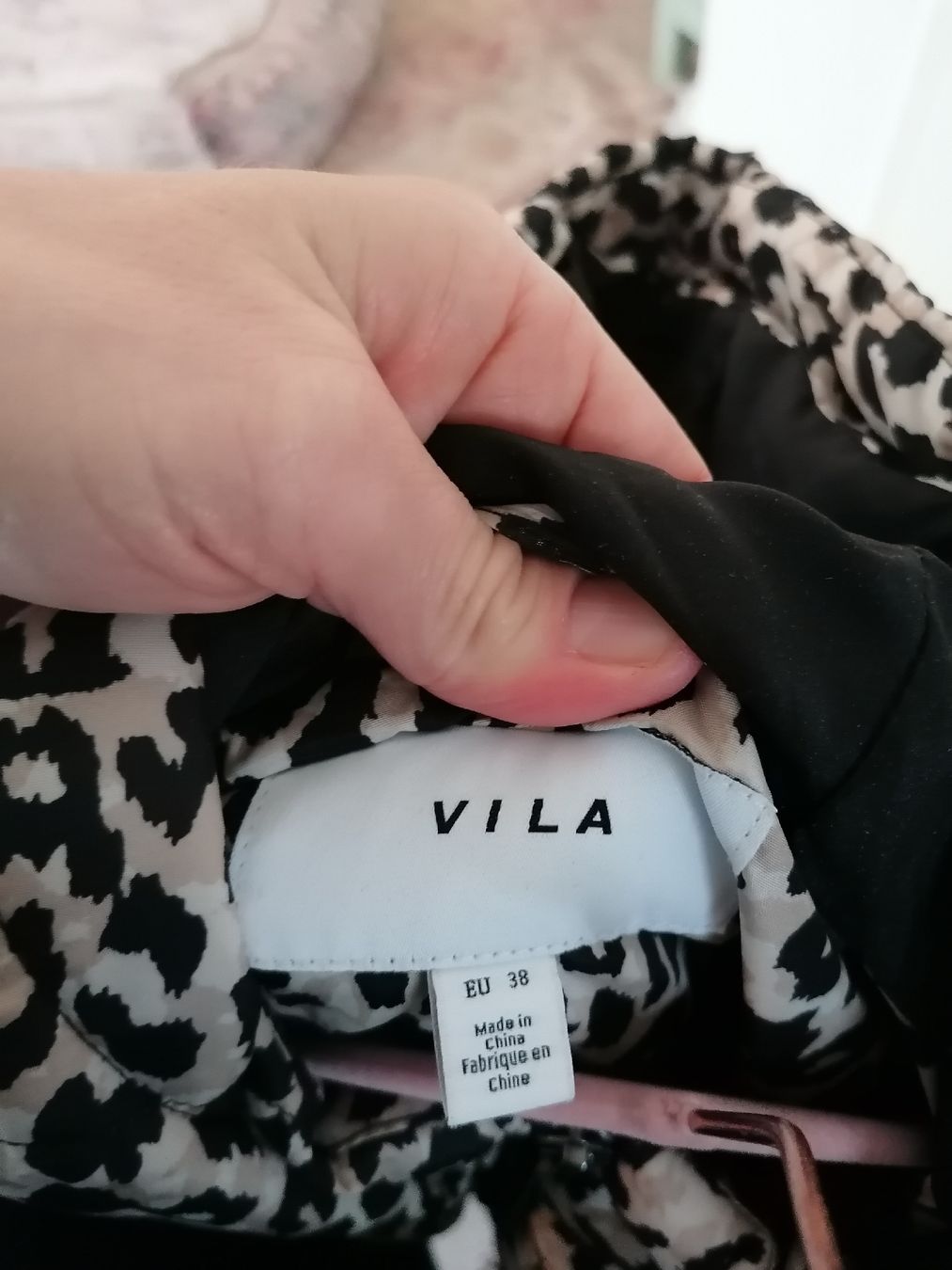 Vila Giacche: Trendige Winterjacke Leopard Gr. 38 VILA – Nuovo (secondo la descrizione) da Schönenbuch venduto da sop_n7zd 1