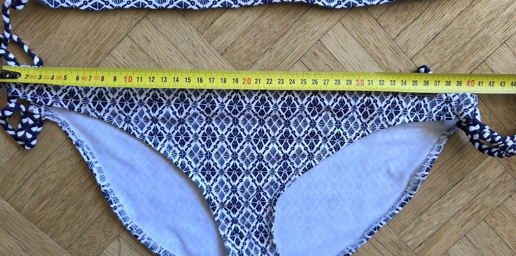 Costumi da bagno & Bikini: Maillot de bain/bikini taille 40 blanc/bleu – Usato da Yverdon-les-Bains venduto da van_dq65 8