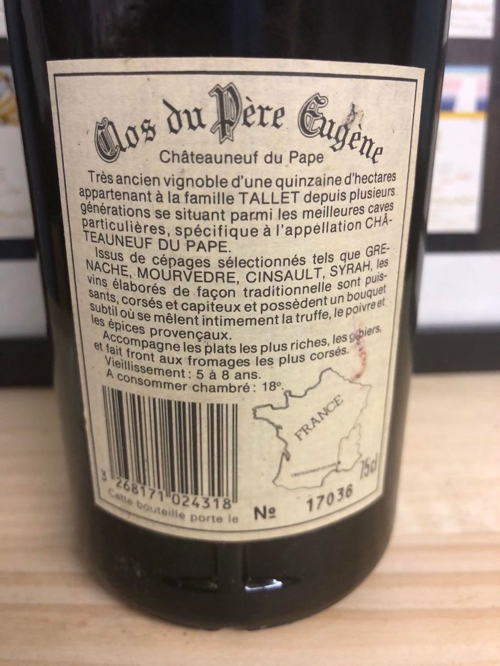 Vino: 1989 CHATEAUNEUF-DU-PAPE CLOS DU PÈRE EUGÈNE – Nuovo e nell'imballaggio originale da Münchenstein venduto da wusmarino 2