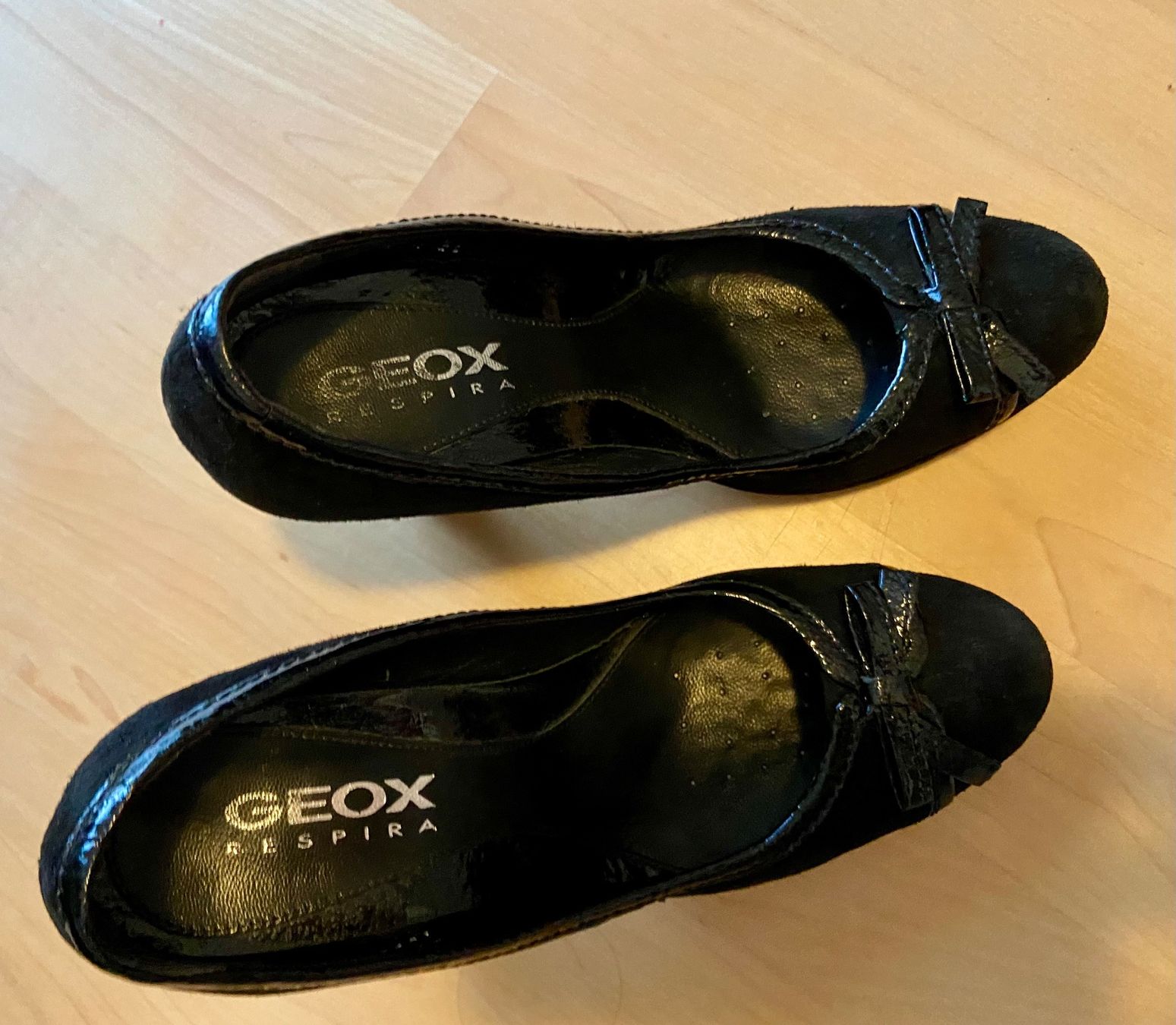 Geox Scarpe da donna: Tolle Geox Pumps Grösse 37 – Usato da Männedorf venduto da Positive81 2