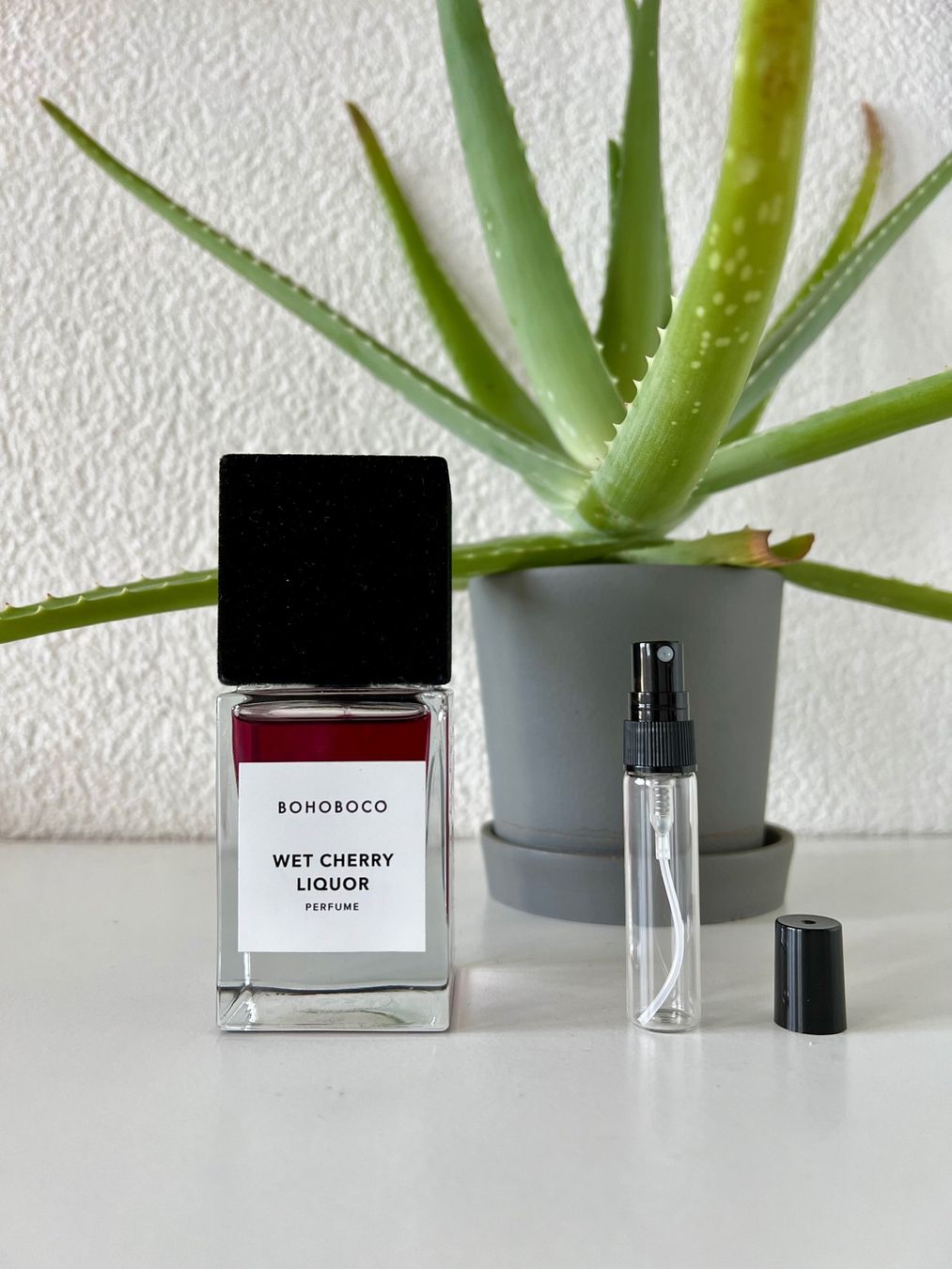 Profumi & Eau de Toilette: Bohoboco Wet Cherry Liquor EdP 5ml Abfüllung – Nuovo (secondo la descrizione) da St. Gallen venduto da Marcus1996