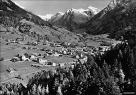 Klosters GR // 1949 Gesamtansichtmit Silvretta