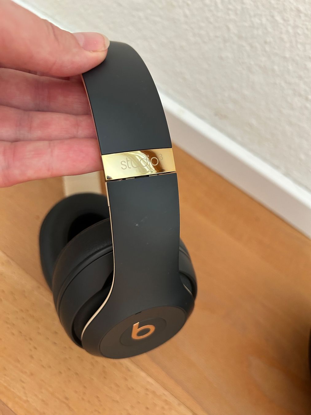 Beats Cuffie: Beats Kopfhörer Studio3 Wireless – Usato da Zürich venduto da predisha 1