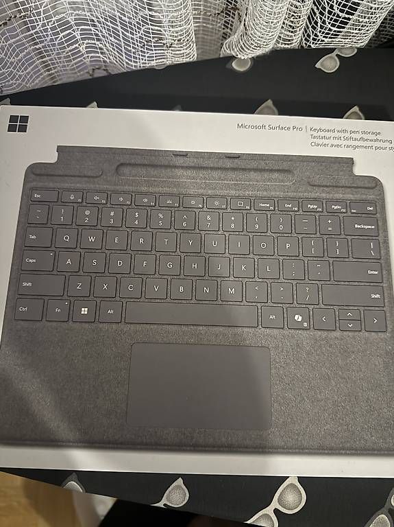 Tastiere: Clavier surface pro 11  – Usato da Ecublens VD venduto da fid_zp5h
