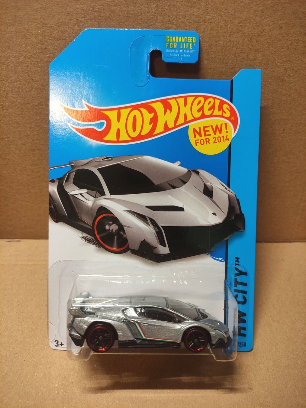 Hot Wheels Modellini d'auto: Hot Wheels - Lamborghini Veneno - 2014 – Nuovo (secondo la descrizione) da Basel venduto da hotwheeler70