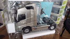Volvo FH16 Globetrotter XL 1:24 Solido