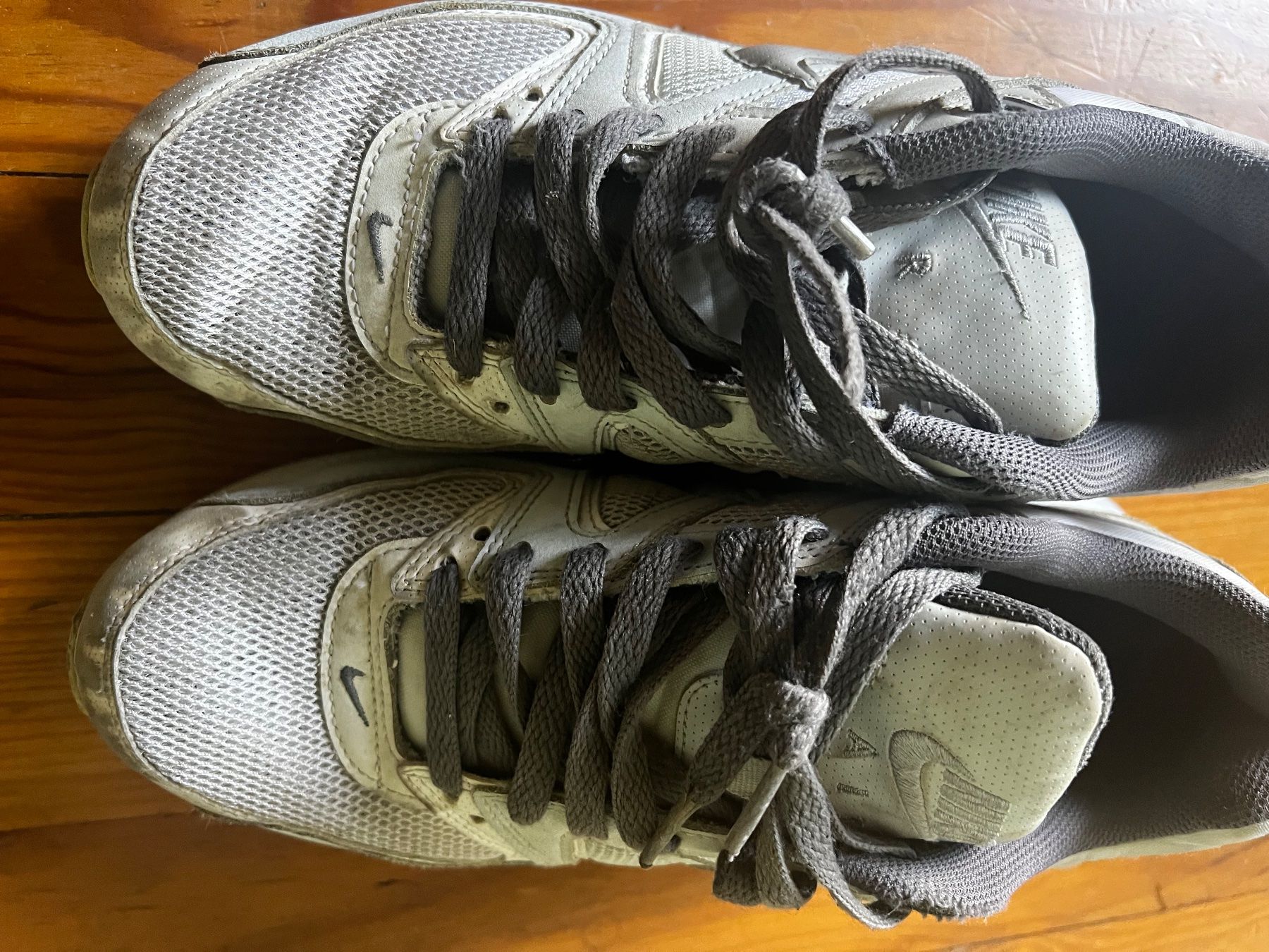 Nike Herrenschuhe: Nike Air Max Command, Grösse 41 Grau! – Gebraucht aus Allschwil von GrenzWert 2